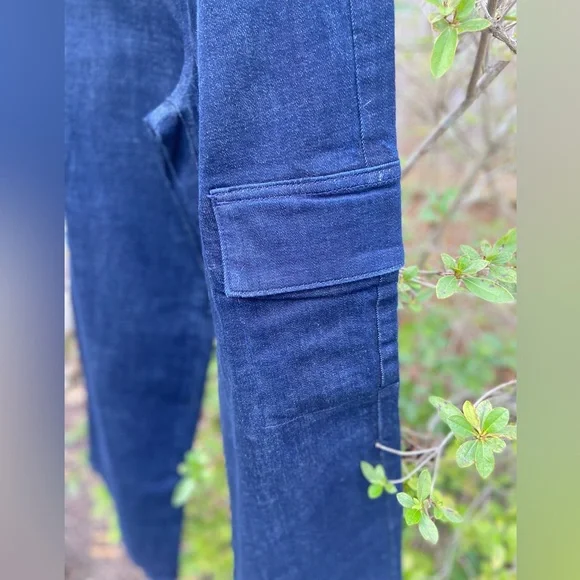 BANANA REPUBLIC FACTORY NWT Women’s Wide Leg Cargo Jeans Dark Wash Size 32/14 - Picture 5 of 8